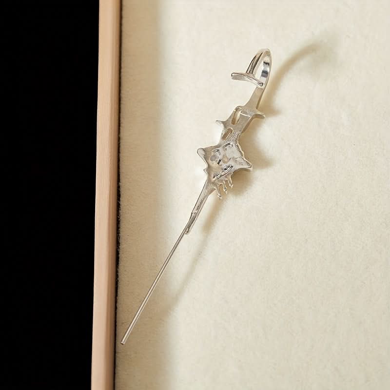 Eclipse Shard Ear Cuff