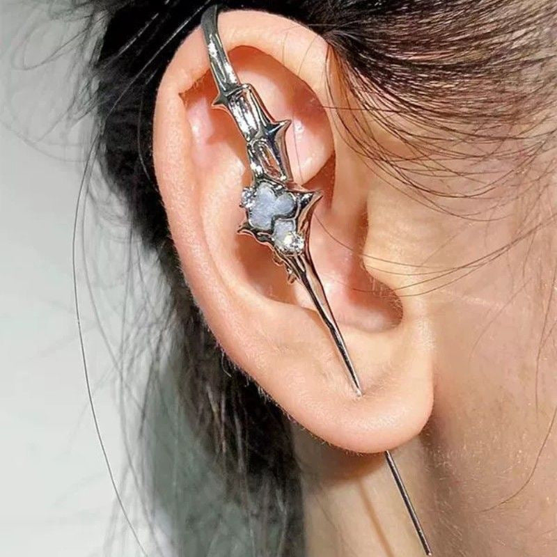 Eclipse Shard Ear Cuff