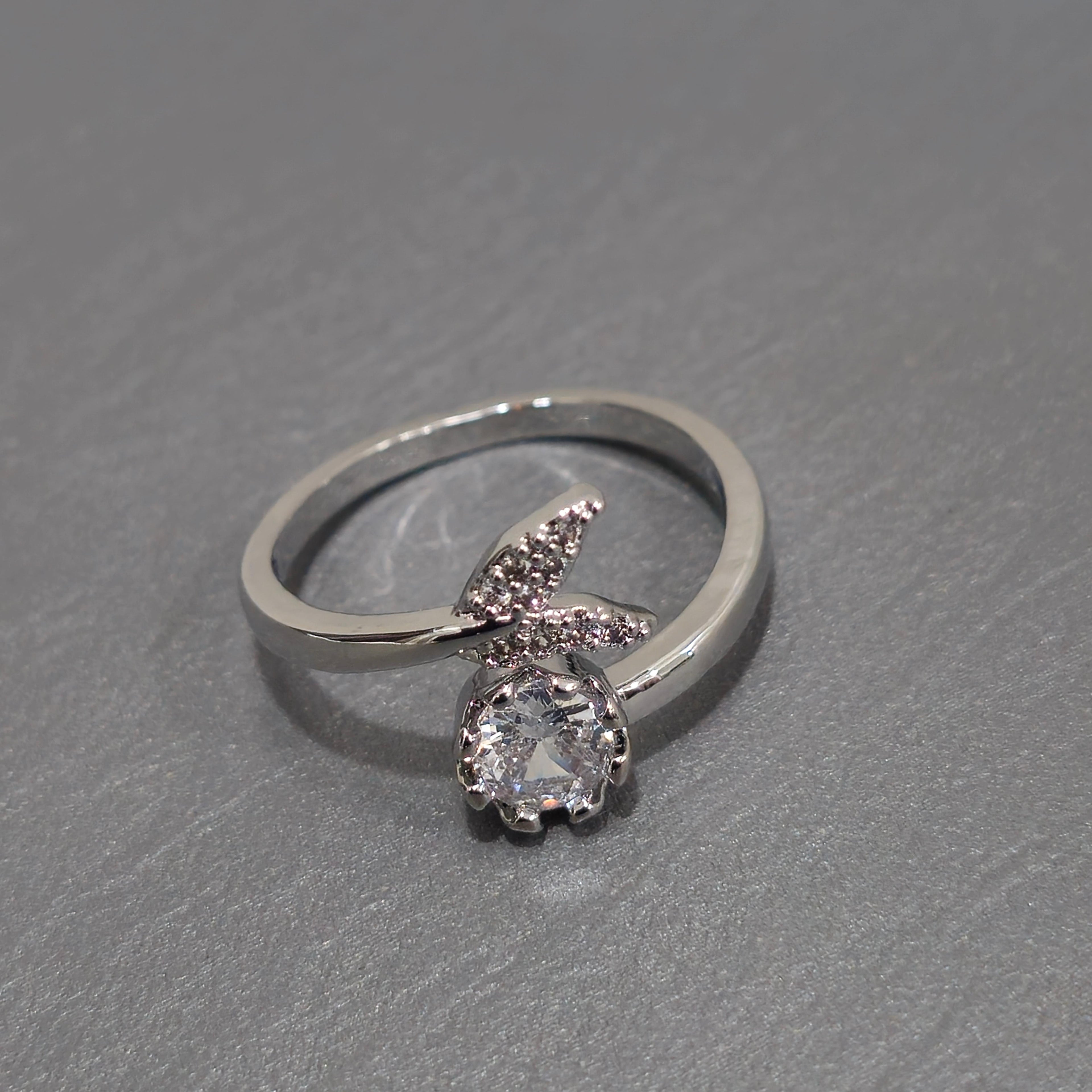 Marine Fish Tail Ring