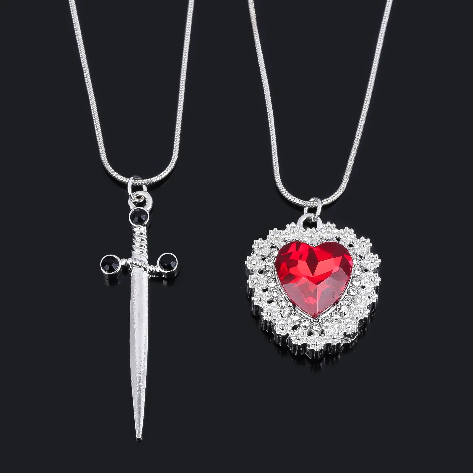Noir Couple Heart Necklace (Contains 2 Necklaces)